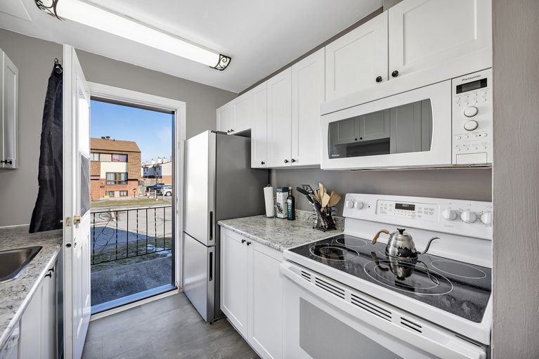 X12876316/23a-woodvale-green-none/craig-henrywoodvale/ottawa/ontario/K2G4H3_16