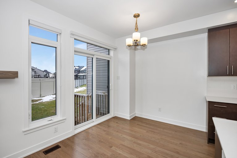 X12552190/4007-jockvale-road/barrhaven-heritage-park/ottawa/ontario/K2J6Y8_16