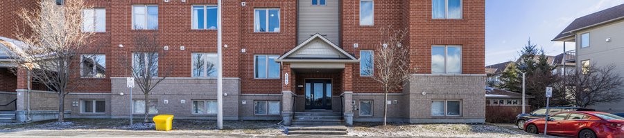 565 Stonefield Private, Unit 3