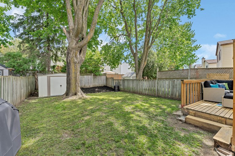 X12181933/217-equestrian-drive/kanata-bridlewood/ottawa/ontario/K2M1A5_39