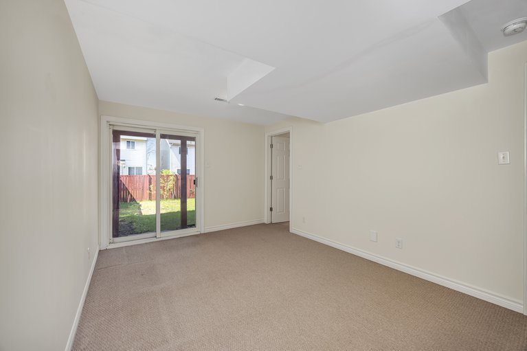 X12151421/573-neighbourhood-way/riverview-park/ottawa/ontario/K1G6N5_48