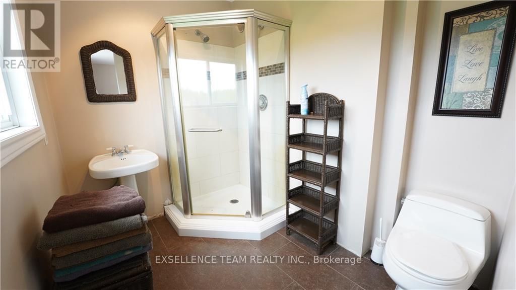 19100 Kenyon Conc Rd 7 Road