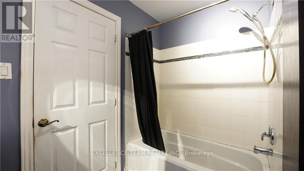 19100 Kenyon Conc Rd 7 Road