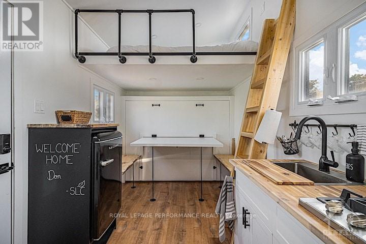 861 Du Golf Road