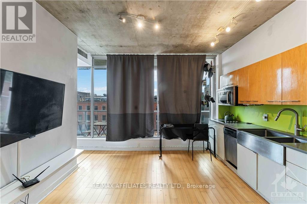 505 - 383 Cumberland Street