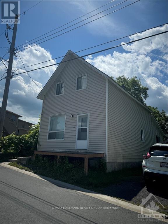 674 Pouliotte Street