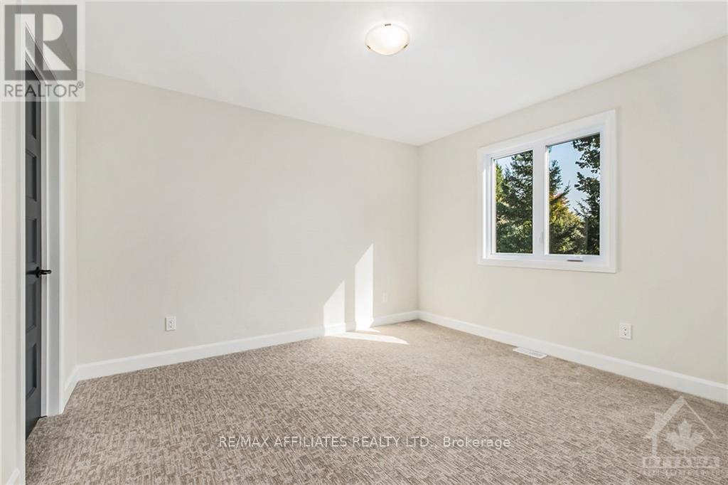 1035 Chablis Crescent