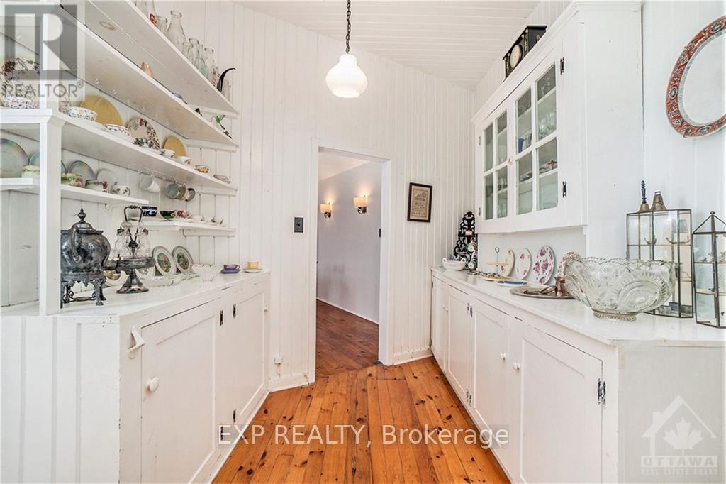350 Berry Side Road