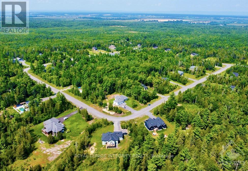 401 Cinnamon Crescent