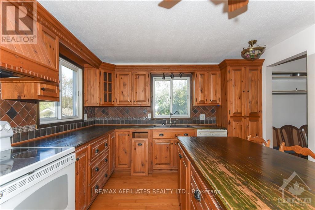 1860 Greys Creek Road