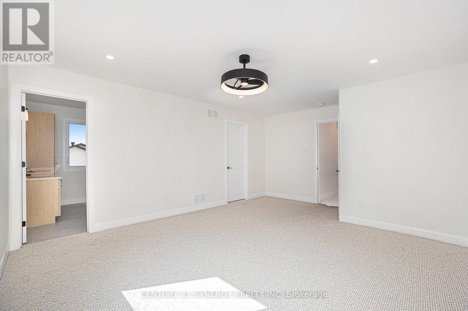 72 Helen Street