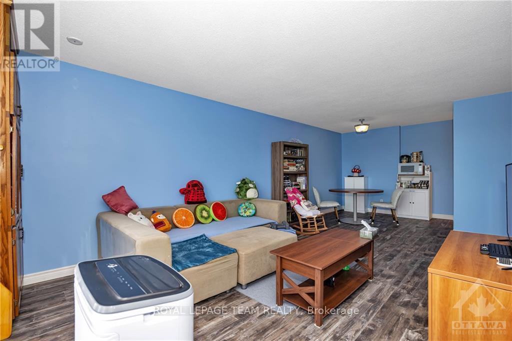 306 - 10 Armstrong Drive