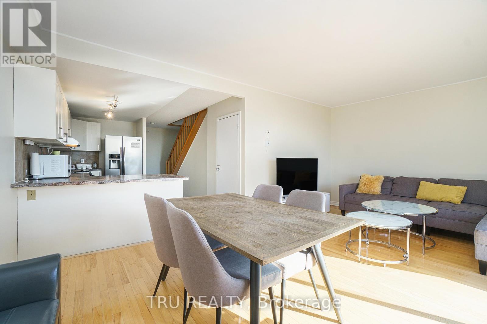 Ph8 - 900 Dynes Road