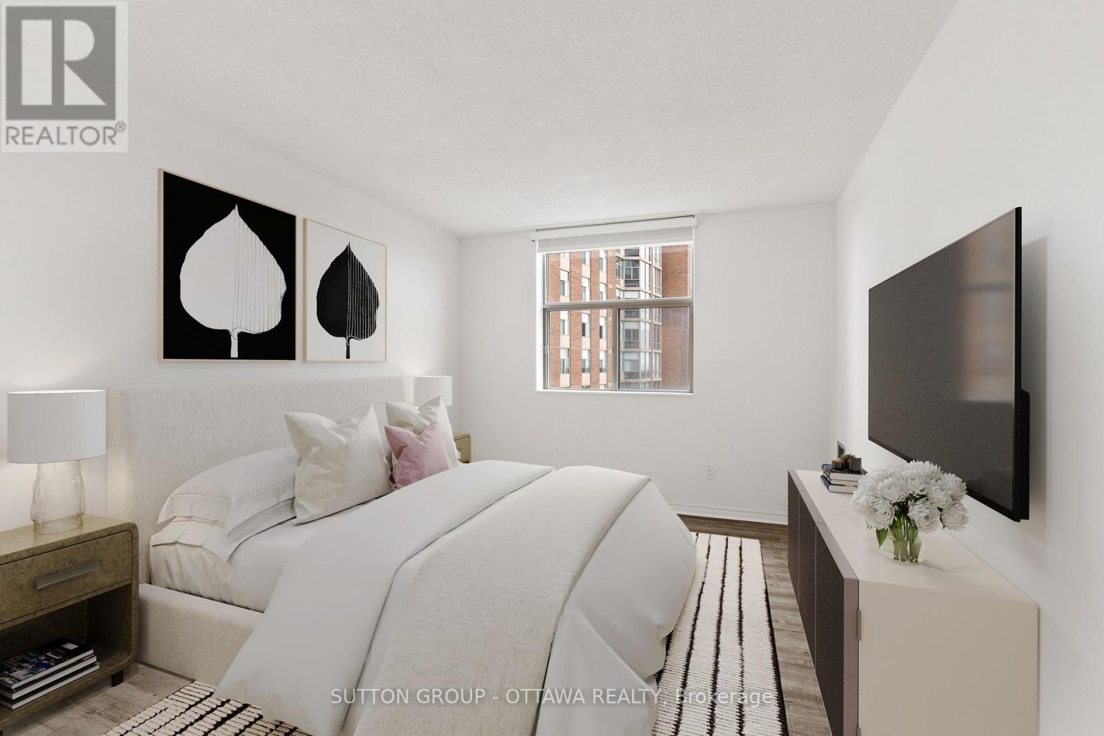1111 - 2760 Carousel Crescent