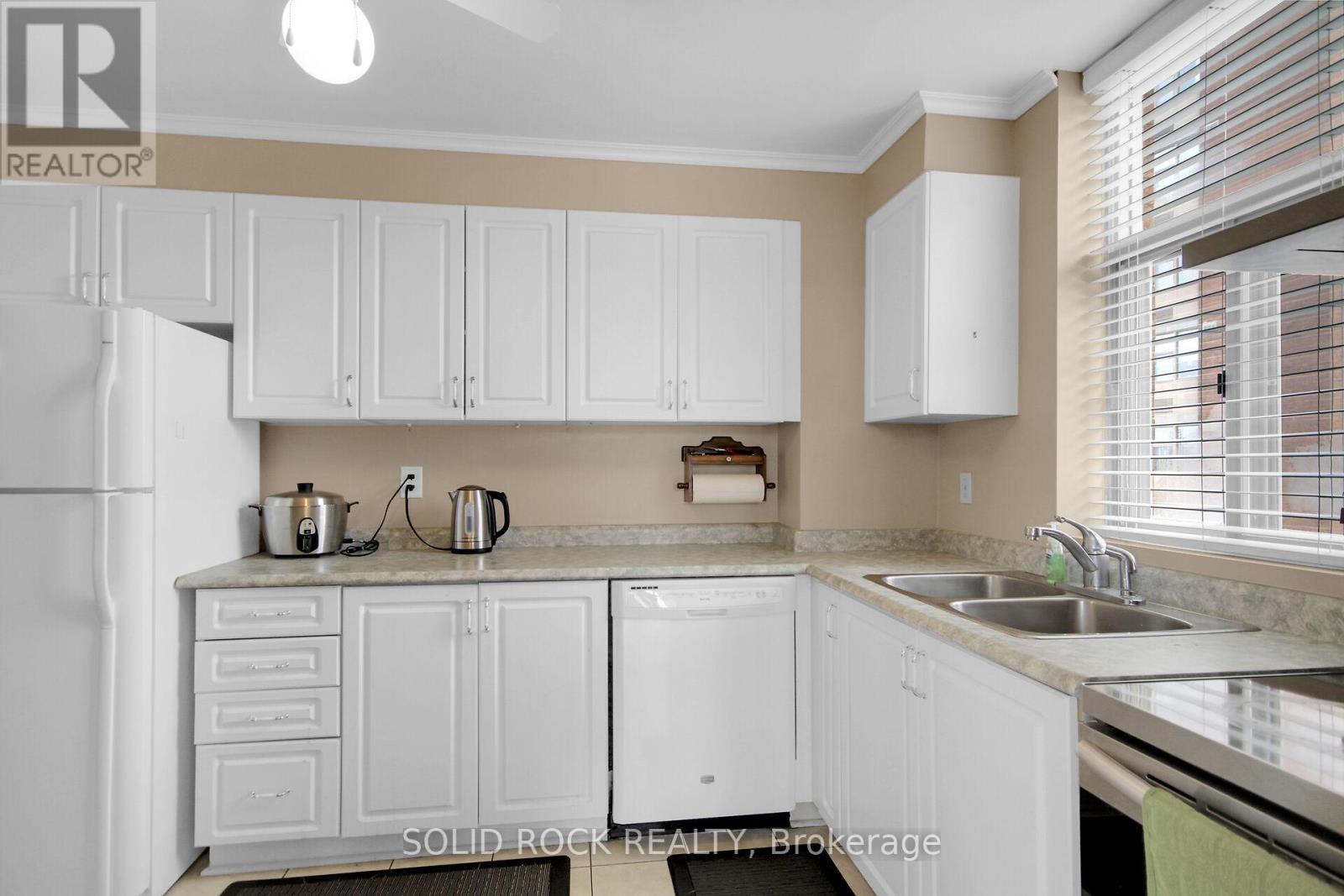 404 - 2759 Carousel Crescent