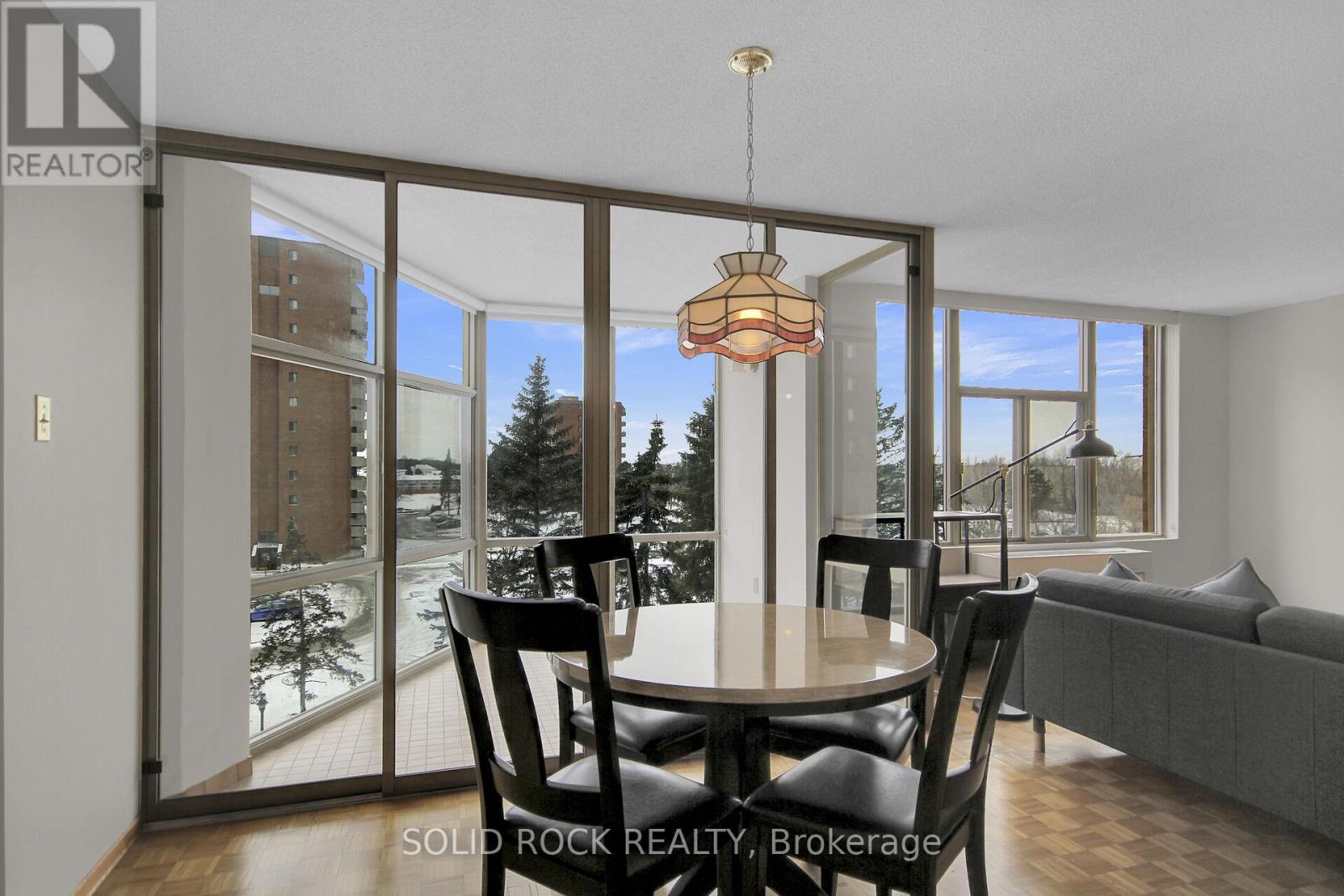 404 - 2759 Carousel Crescent