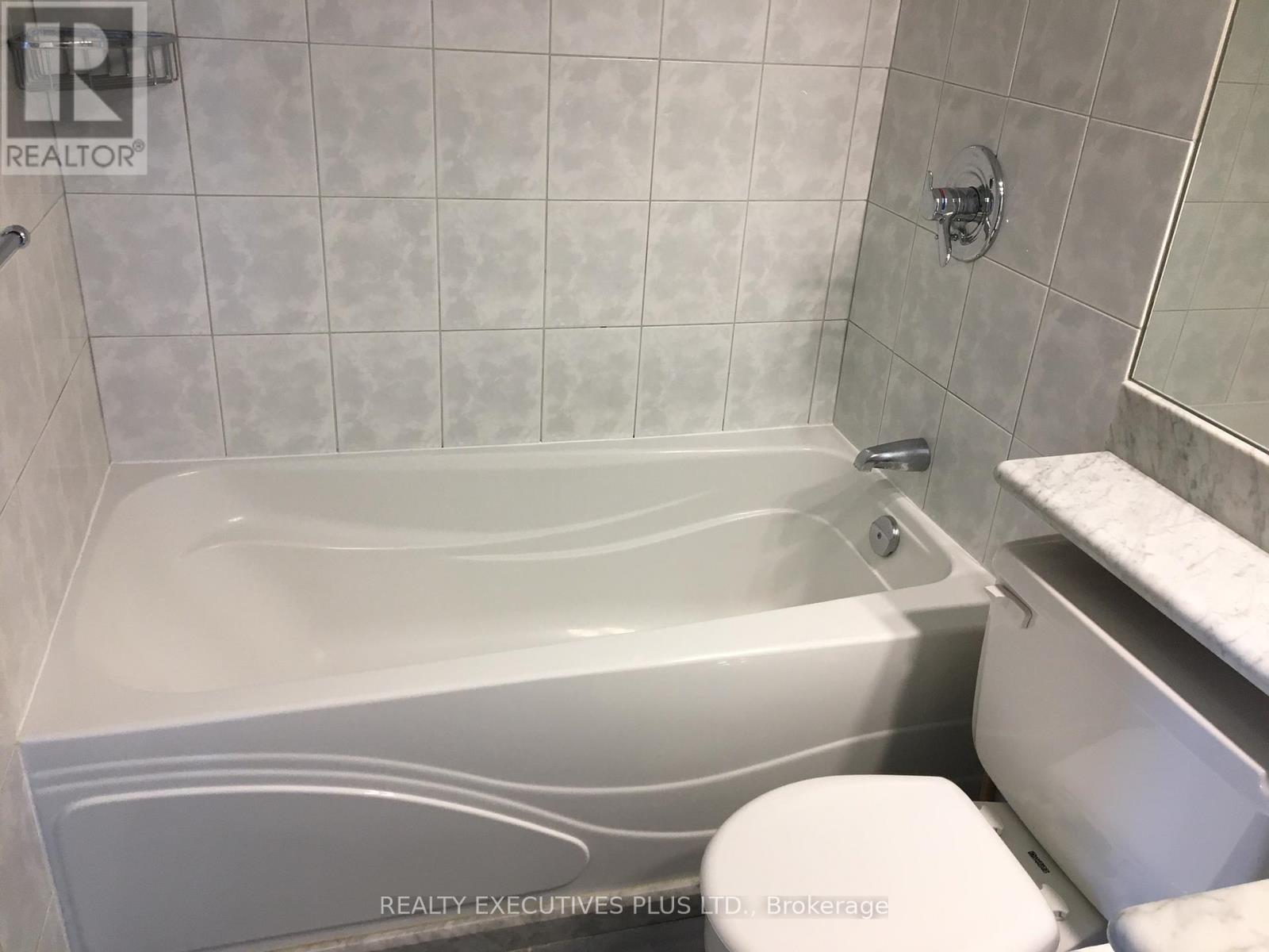 403 - 530 Laurier Avenue W