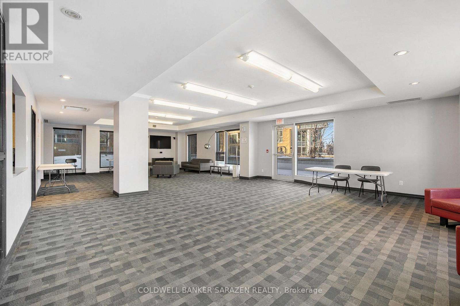 1301 - 250 Lett Street