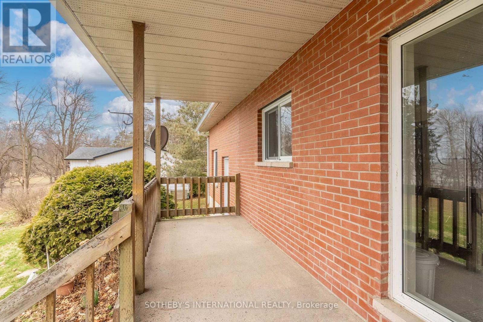 20820 South Service Road