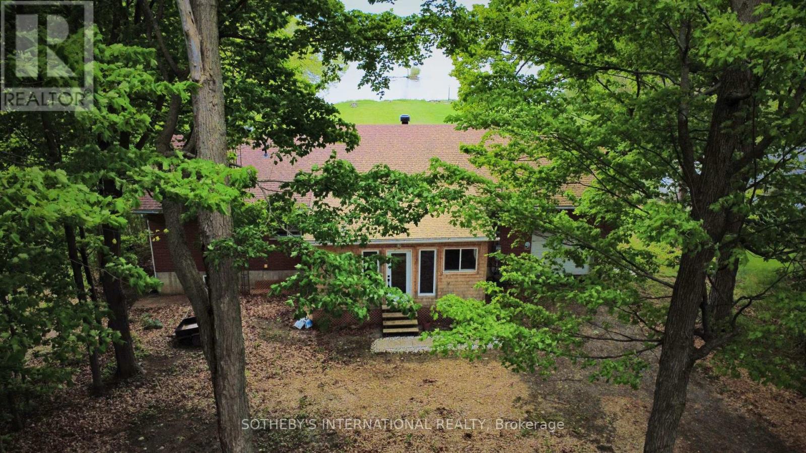 20820 South Service Road