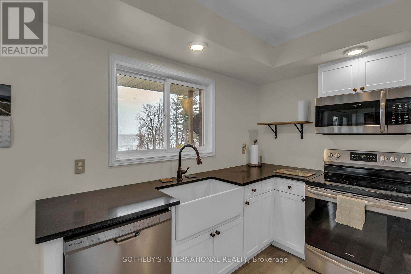 20820 South Service Road