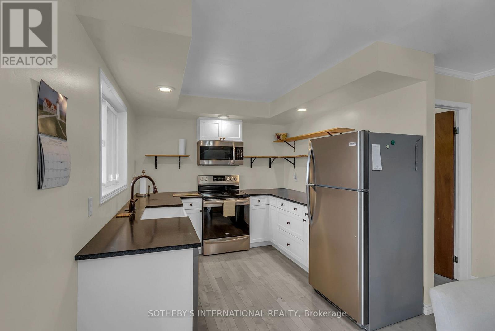 20820 South Service Road