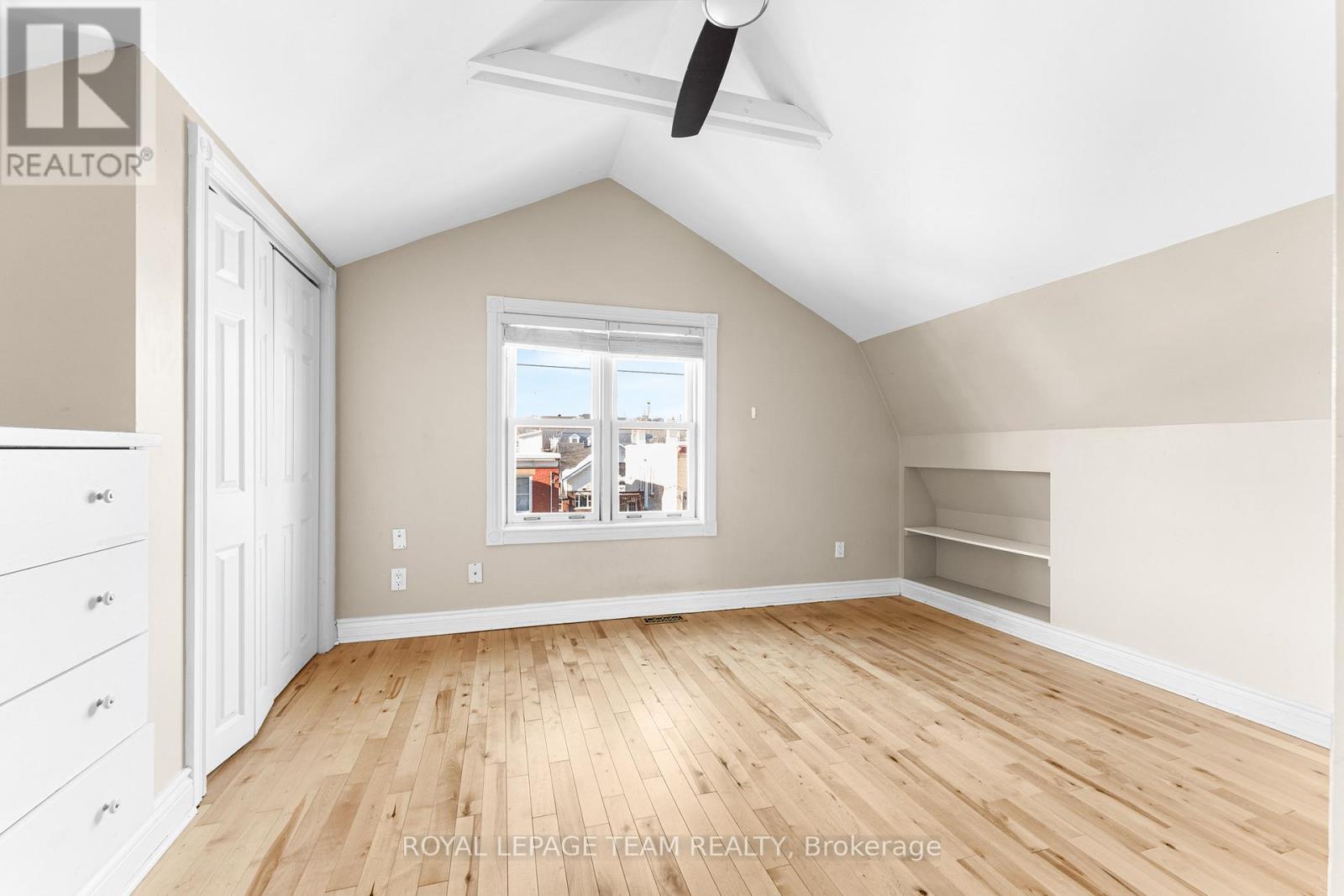 348 Somerset Street E