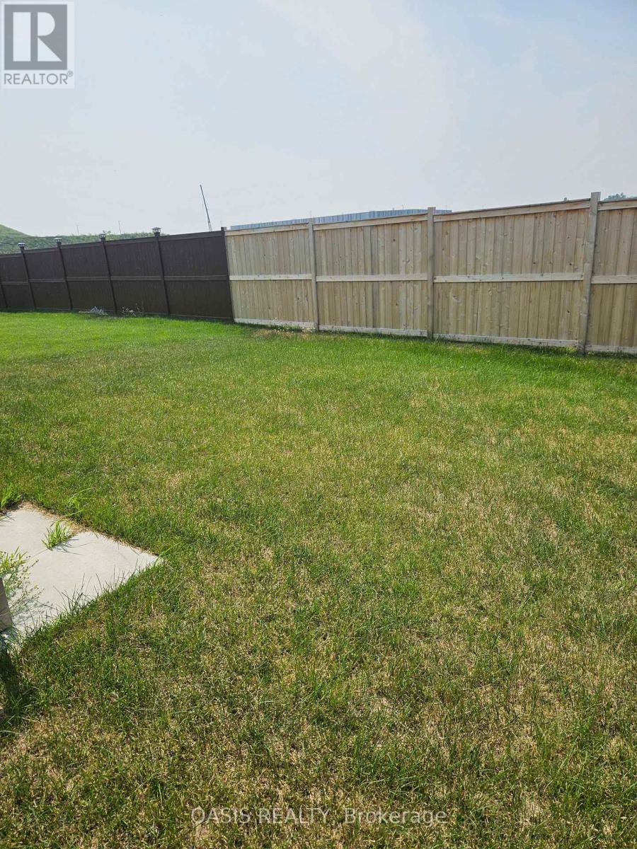 557 Sonmarg Crescent