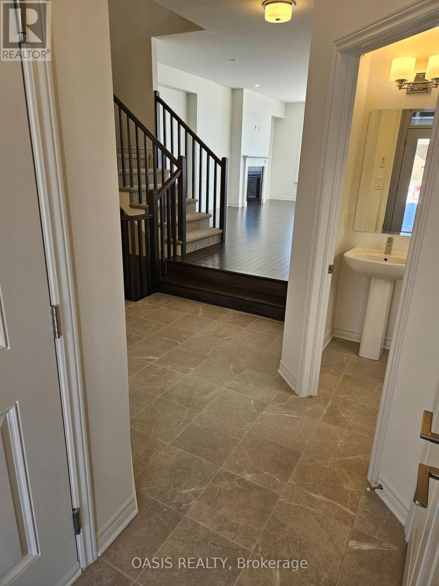 557 Sonmarg Crescent