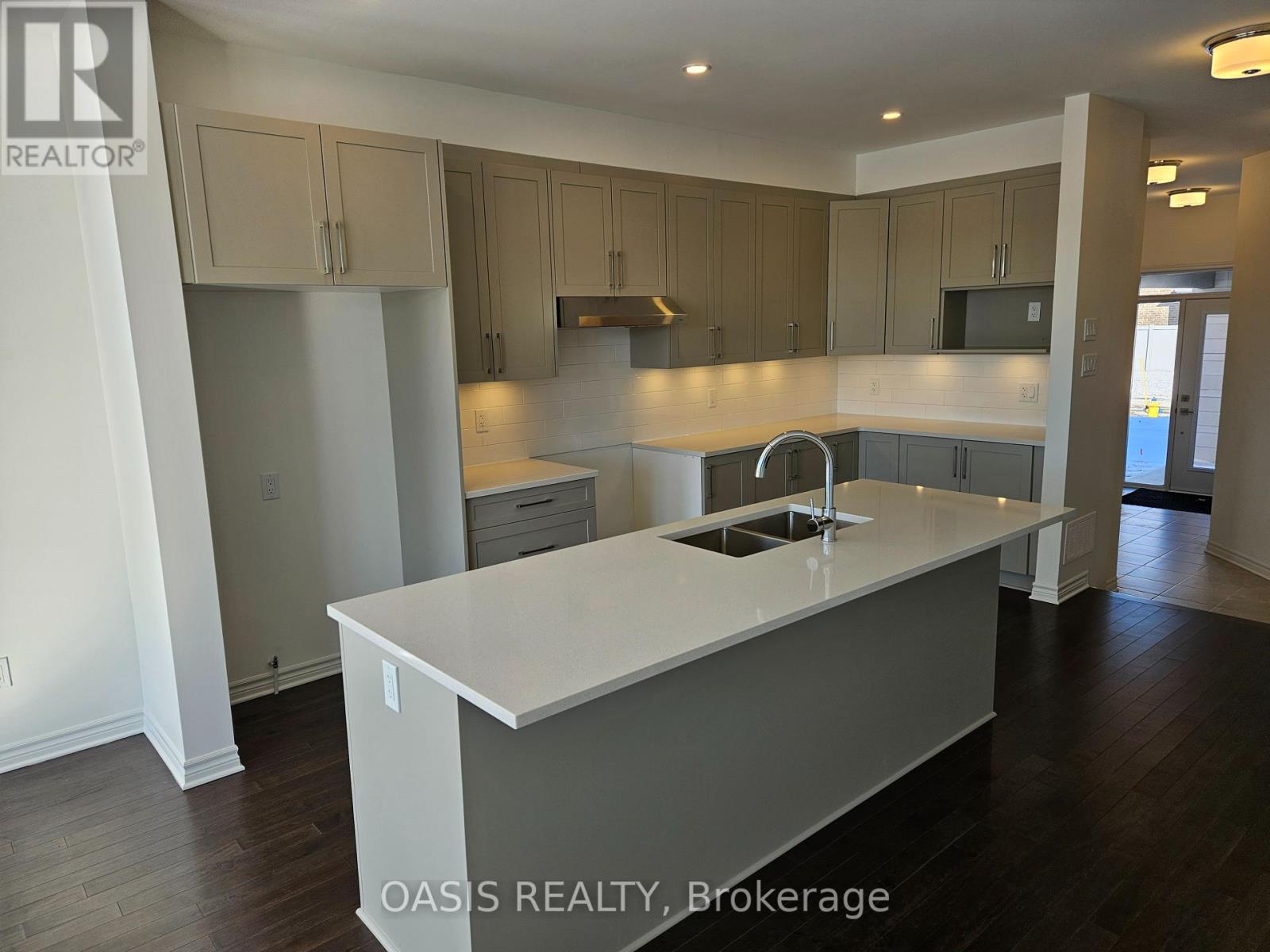 557 Sonmarg Crescent
