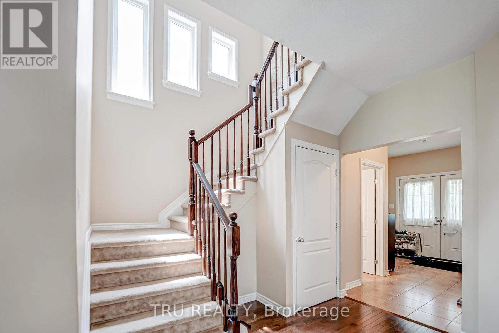 536 Golden Sedge Way