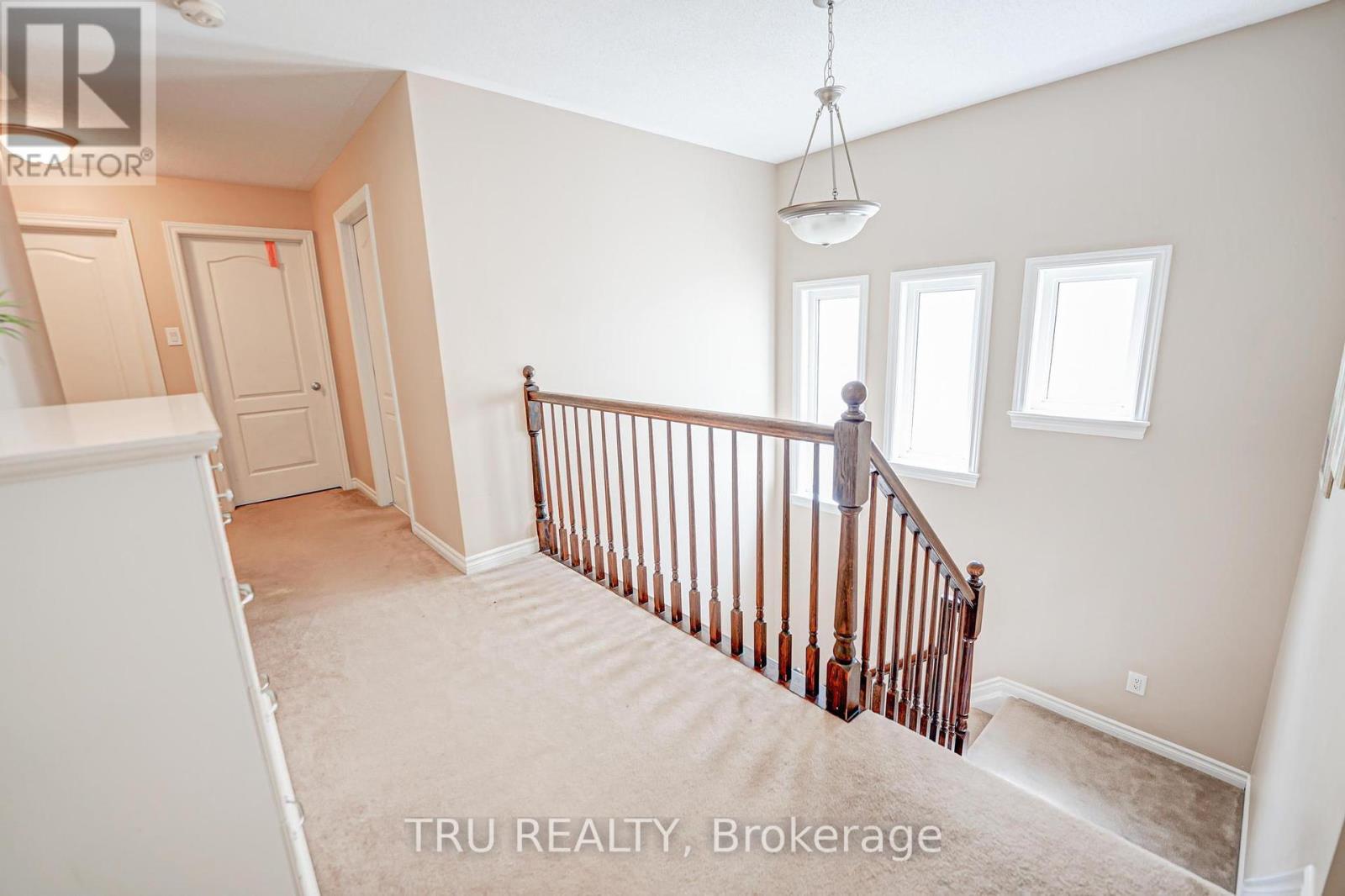 536 Golden Sedge Way