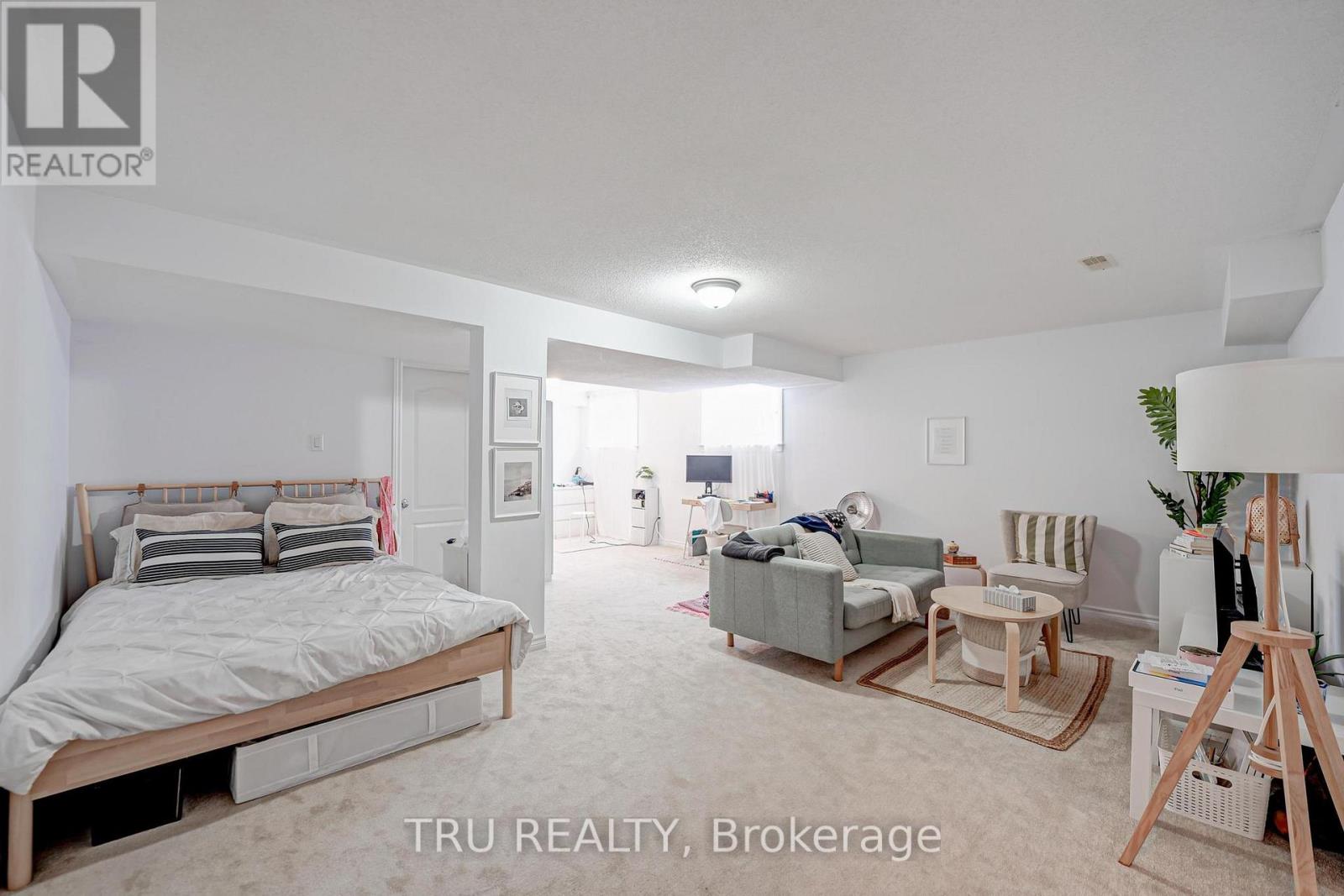 536 Golden Sedge Way