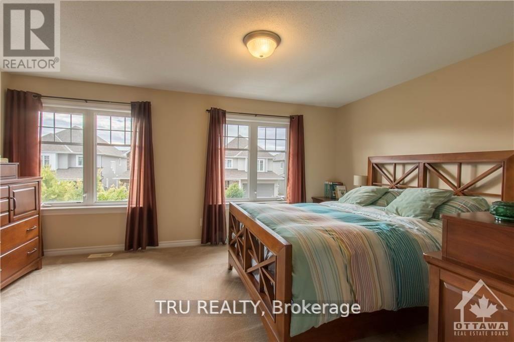 536 Golden Sedge Way
