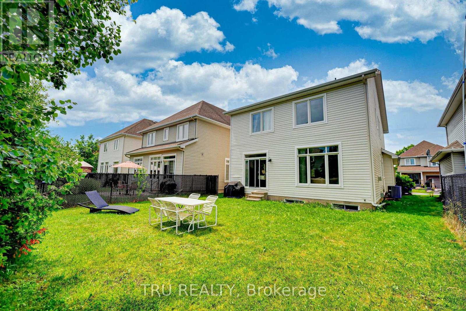 536 Golden Sedge Way