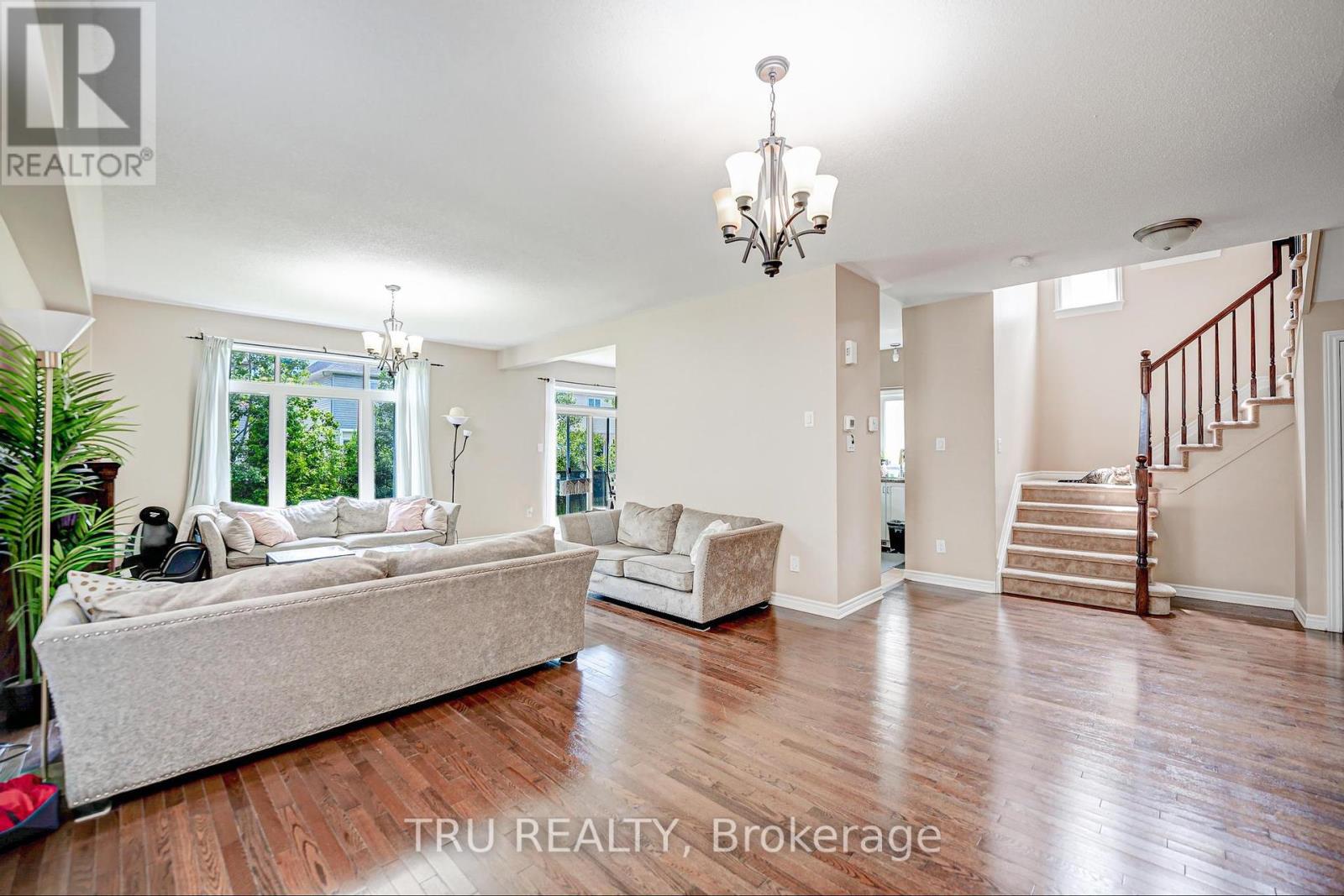 536 Golden Sedge Way