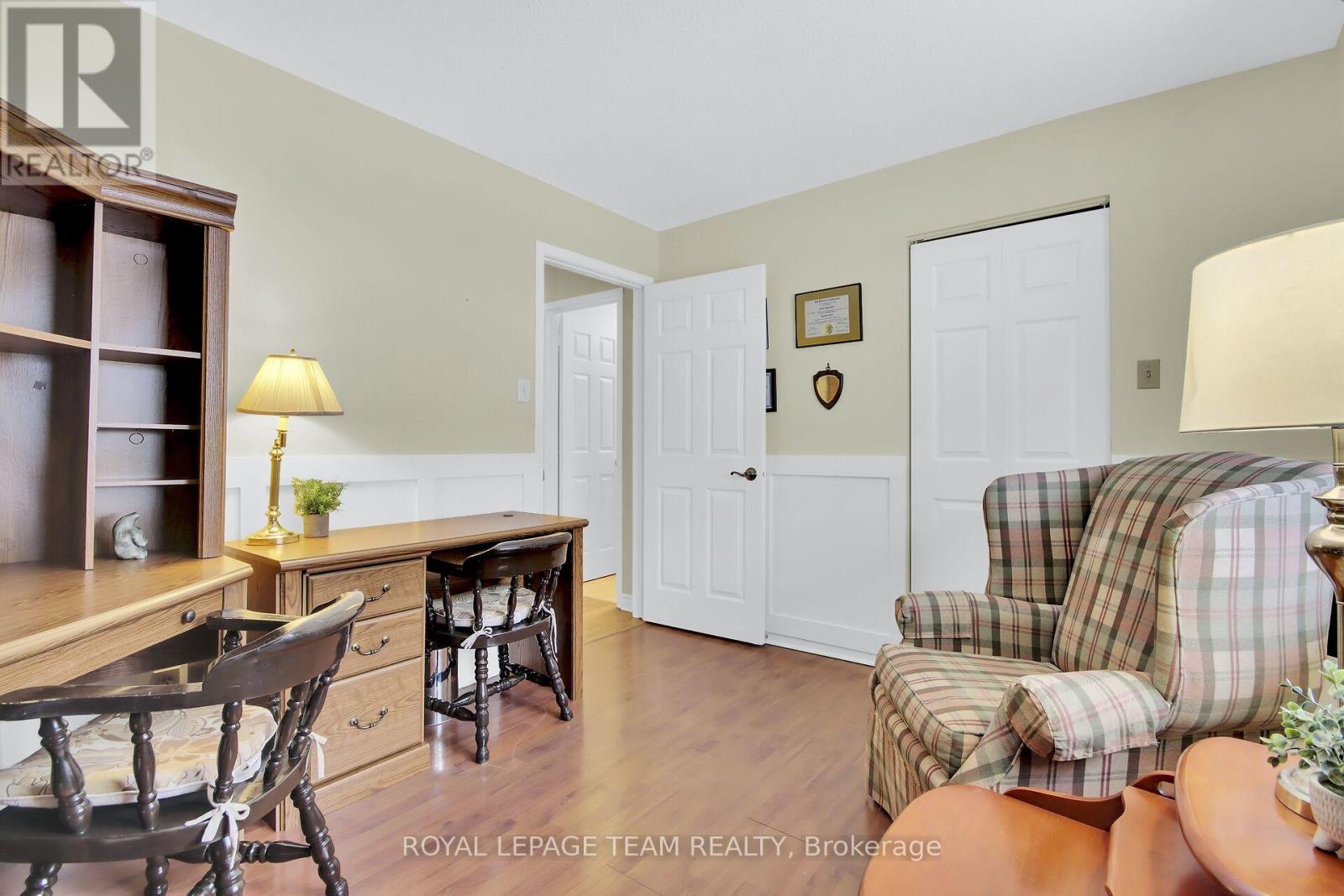 6 Meadowmist Court