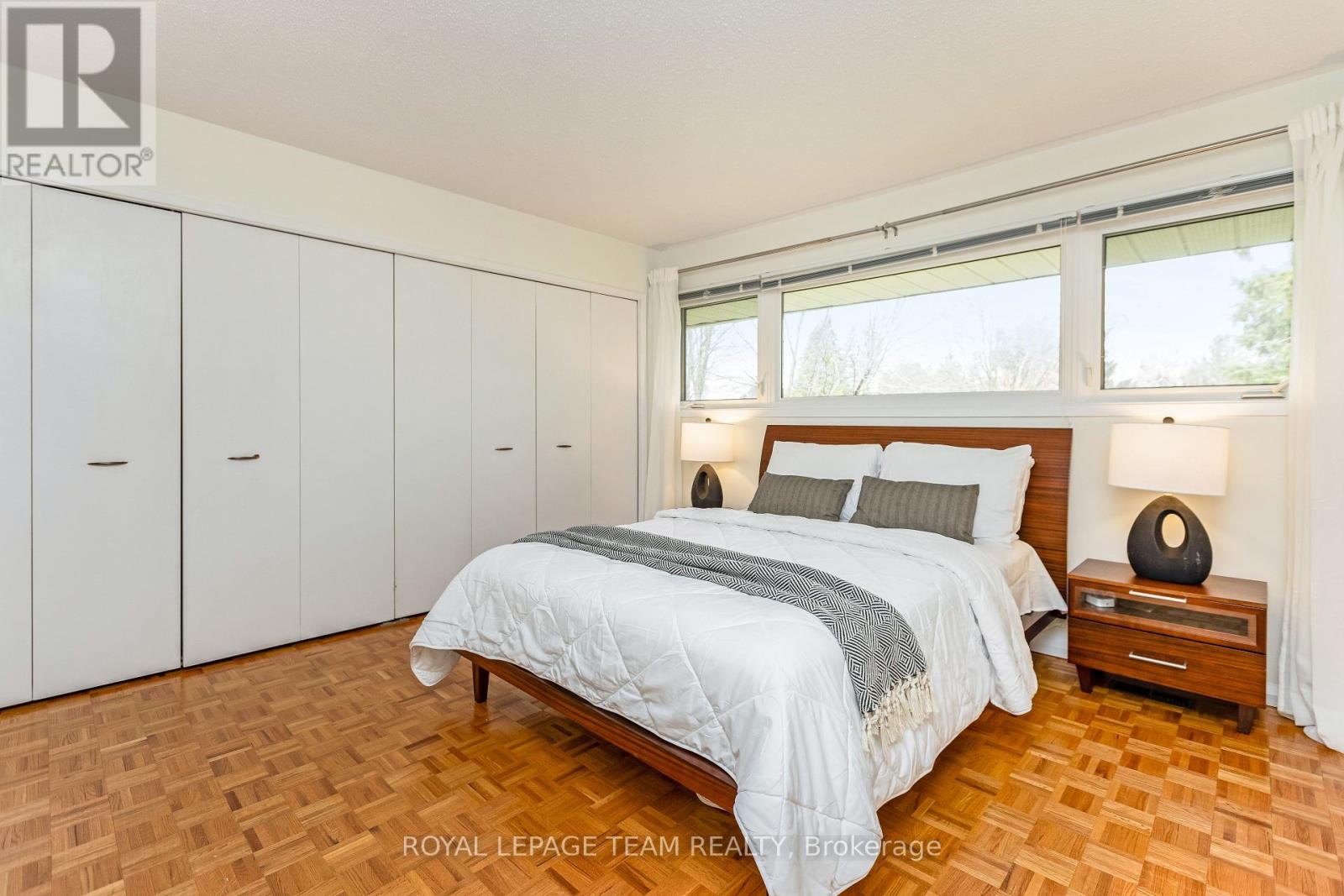 12 Pellan Crescent