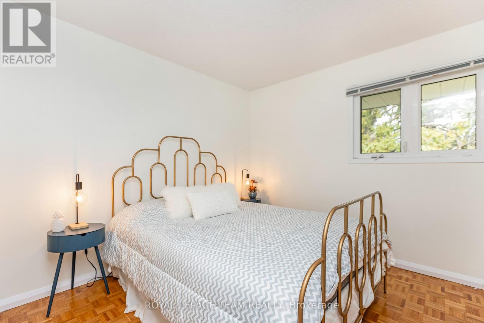 12 Pellan Crescent