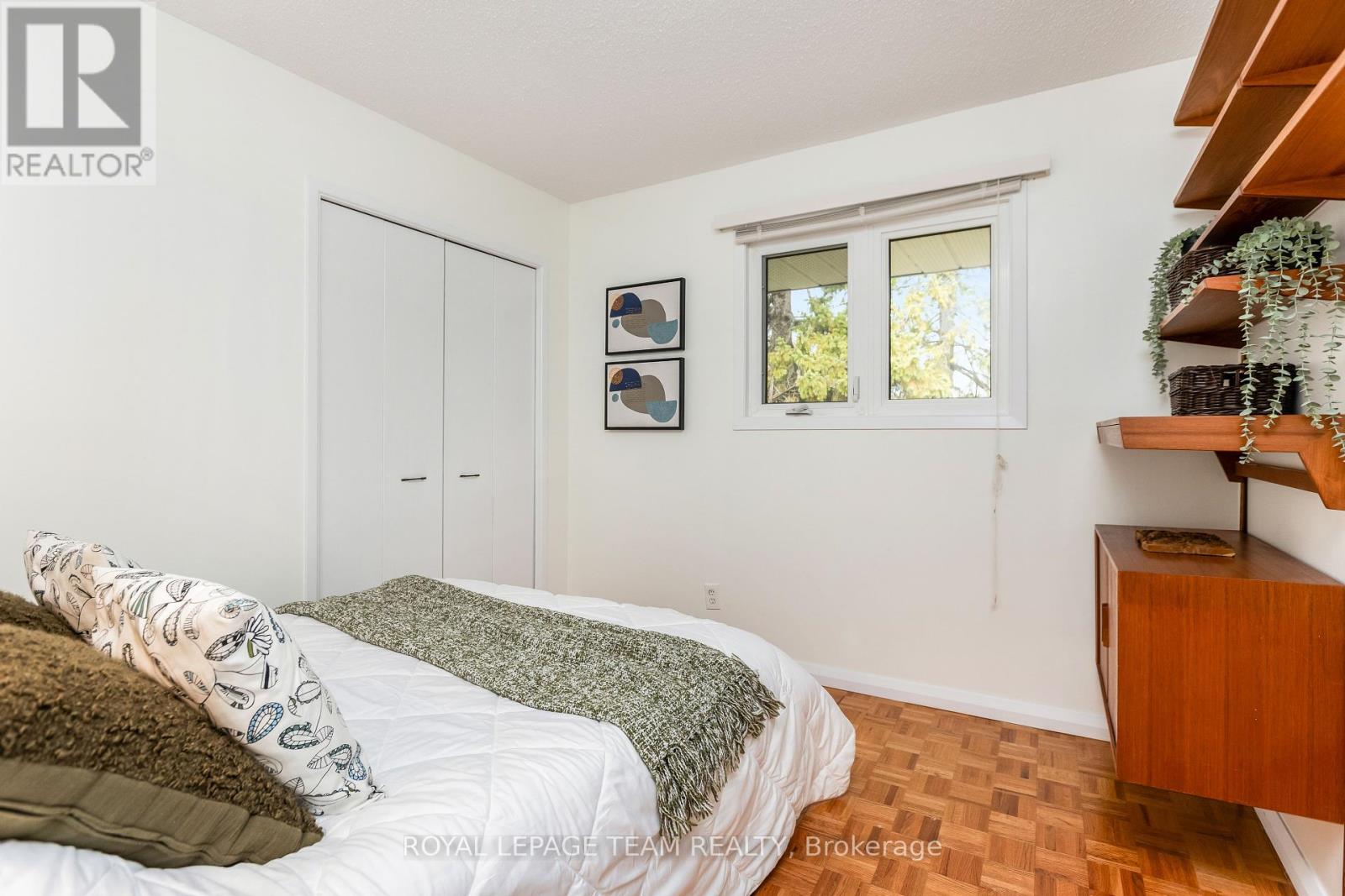 12 Pellan Crescent