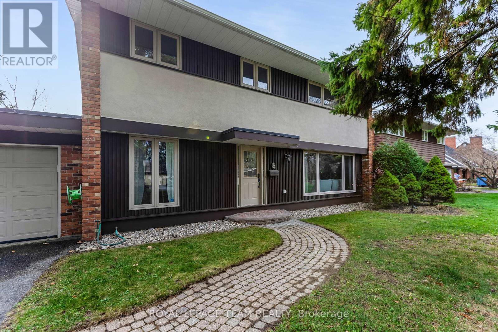 12 Pellan Crescent