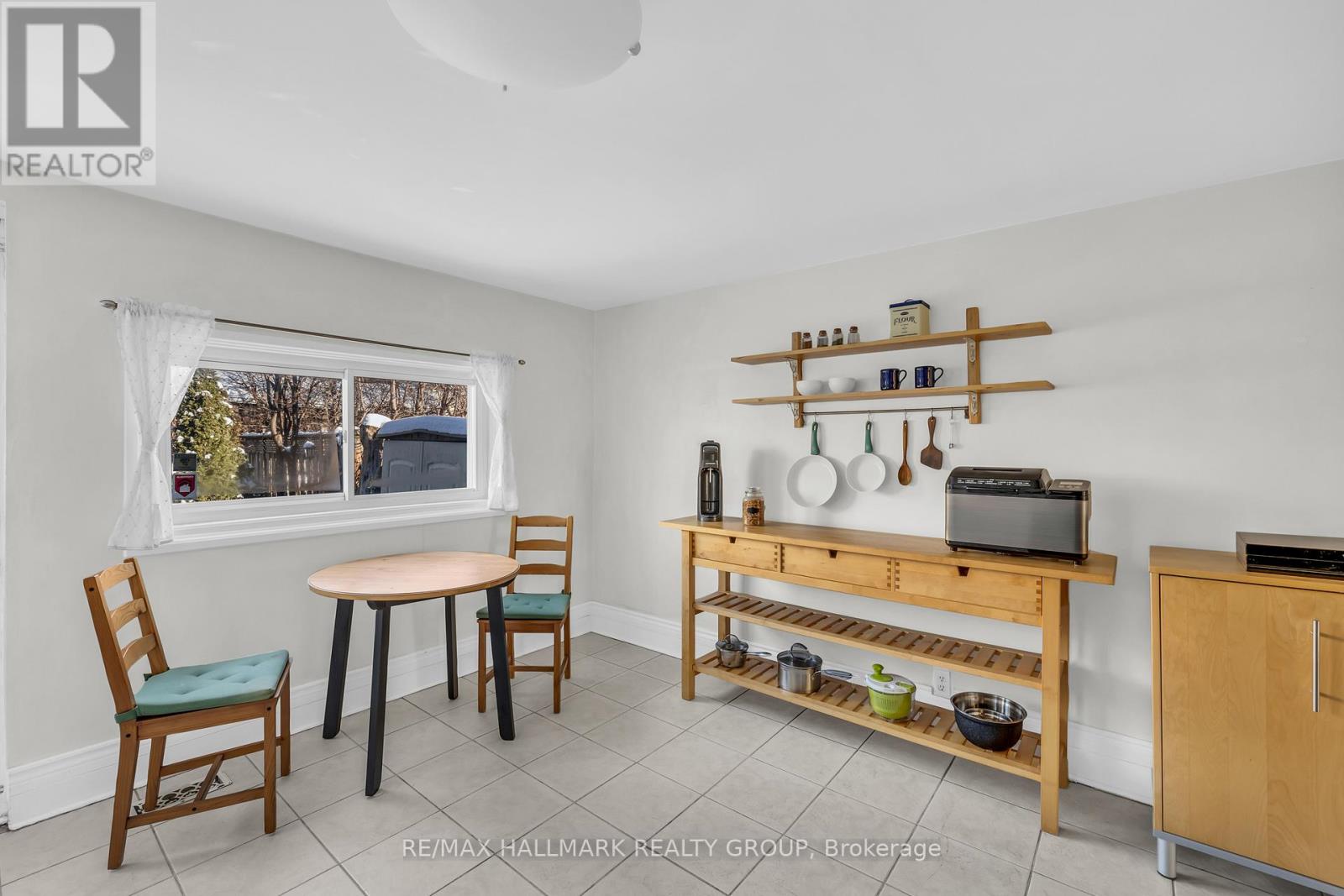 477 Booth Street