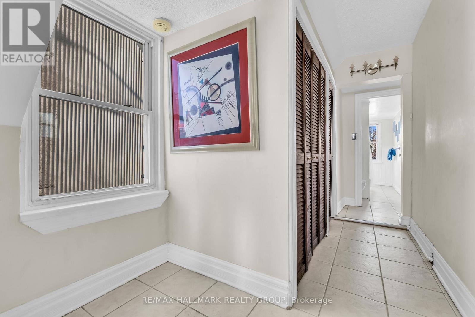 477 Booth Street