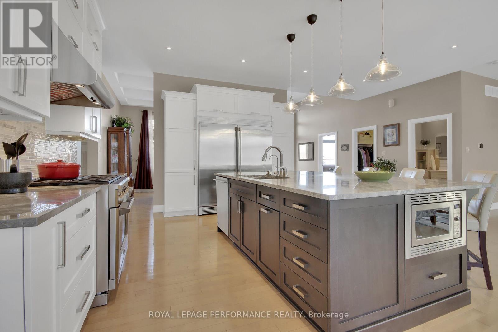 7412 Blue Water Crescent