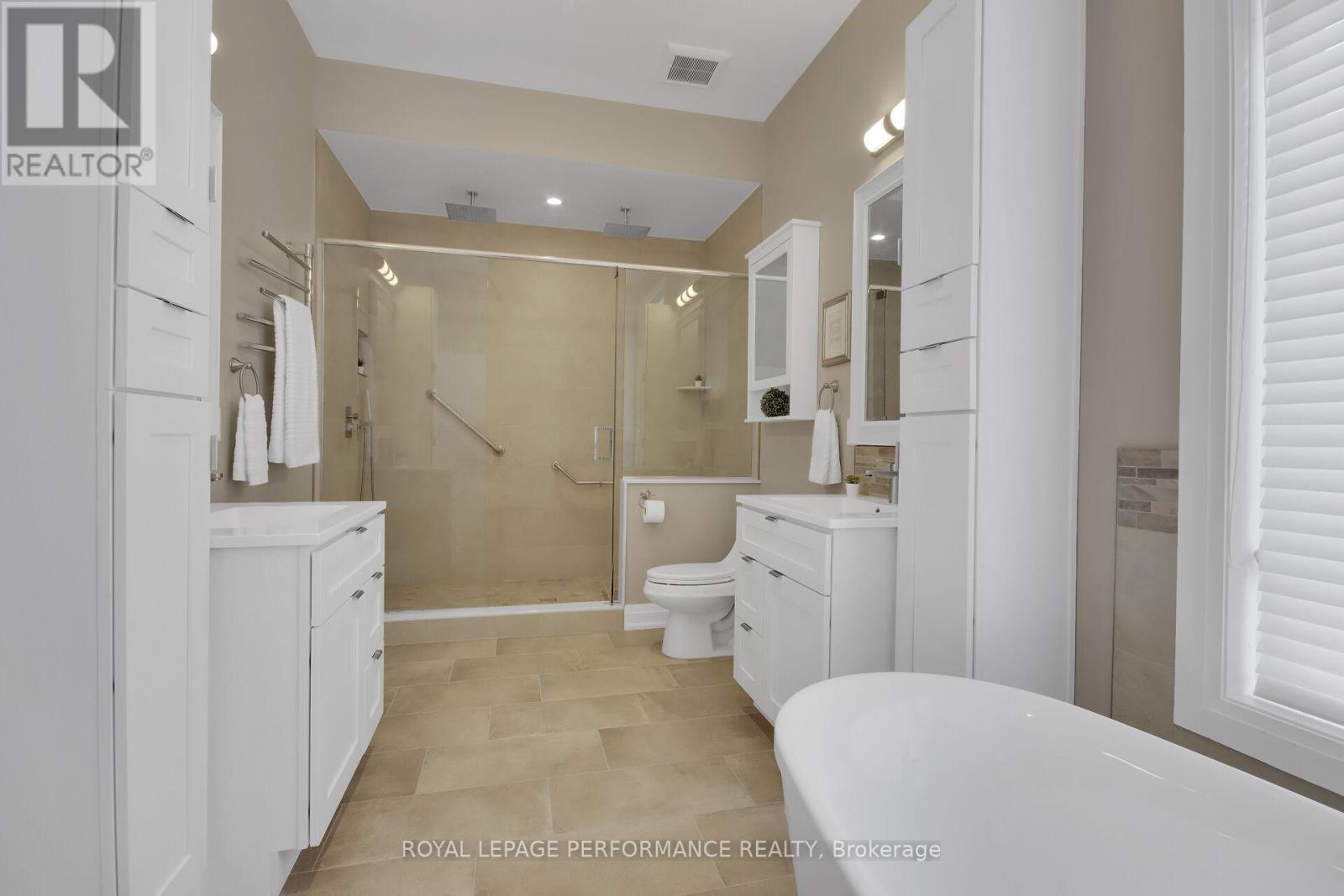 7412 Blue Water Crescent