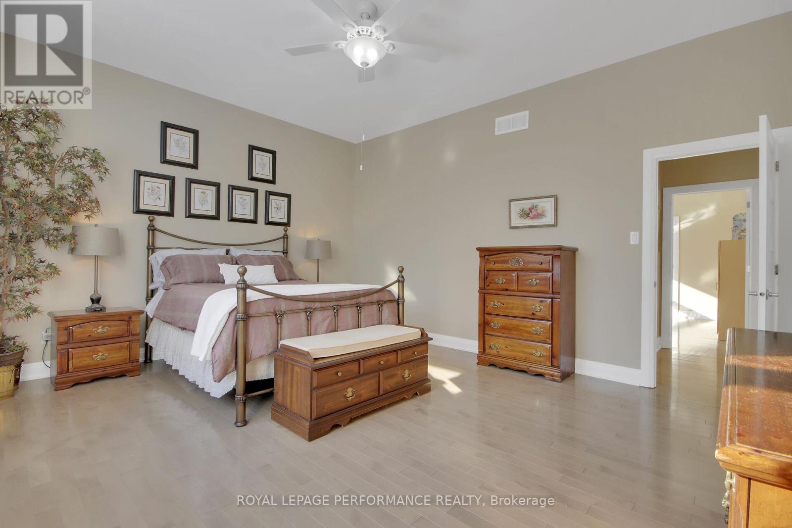 7412 Blue Water Crescent