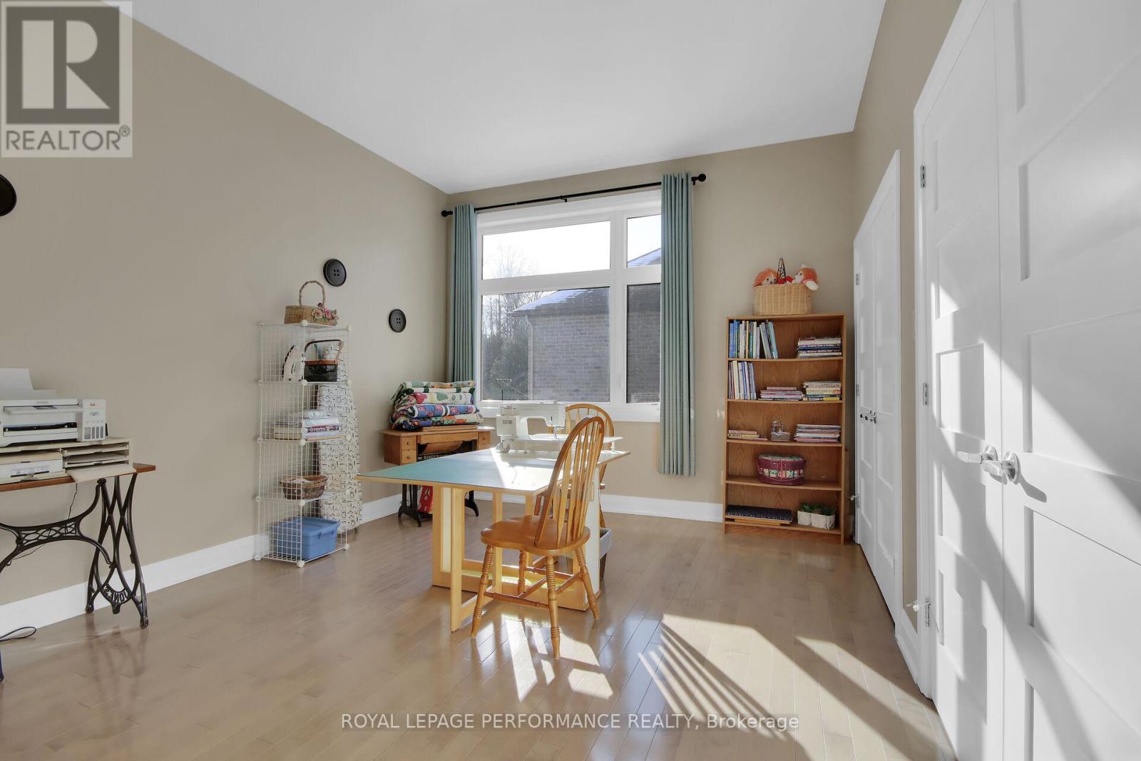 7412 Blue Water Crescent
