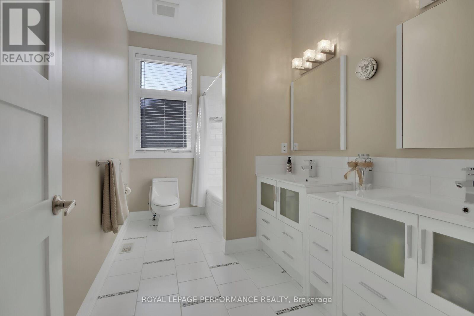 7412 Blue Water Crescent