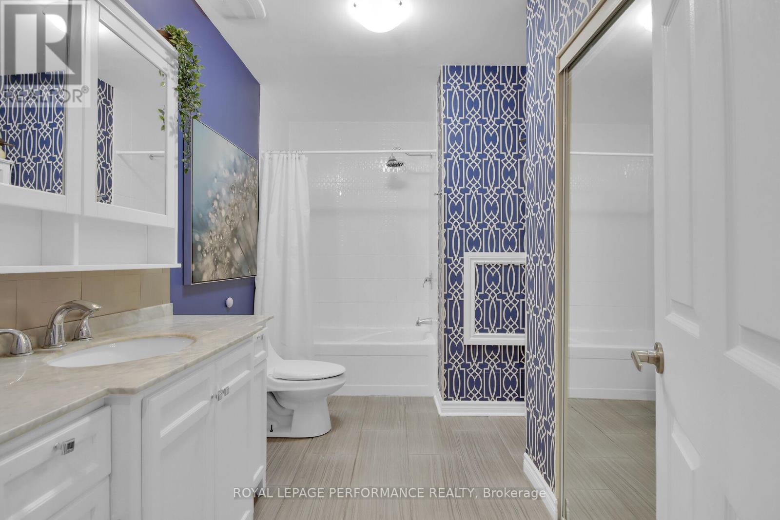 7412 Blue Water Crescent