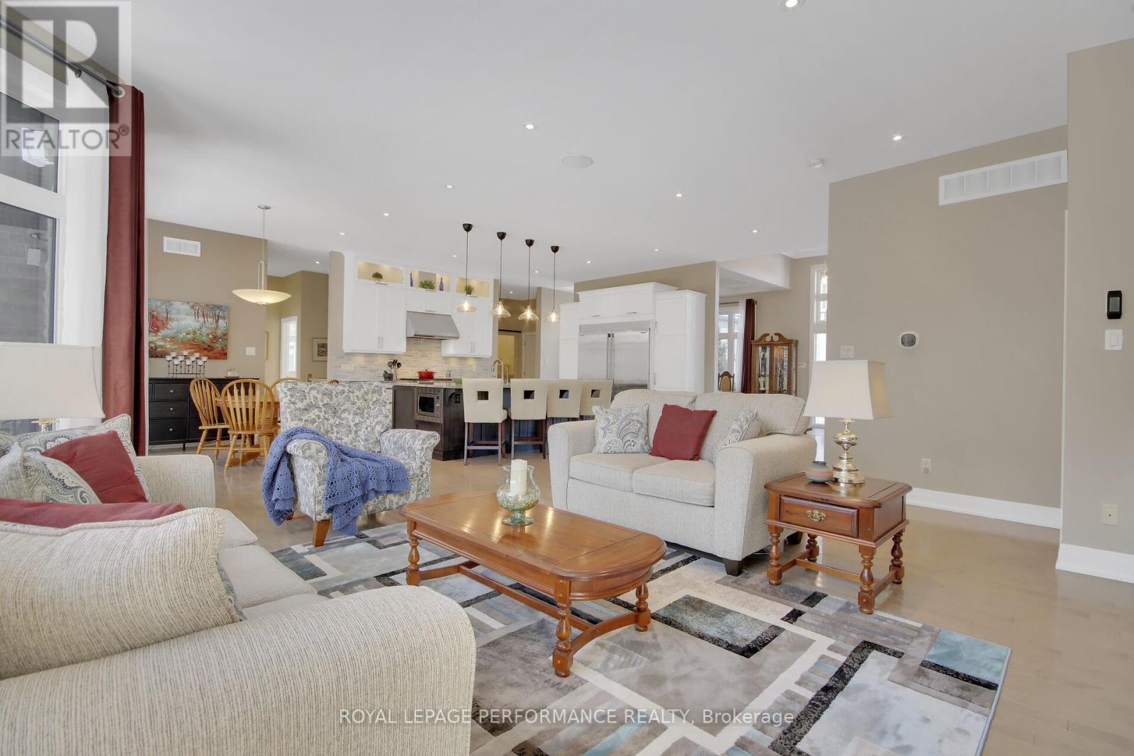 7412 Blue Water Crescent